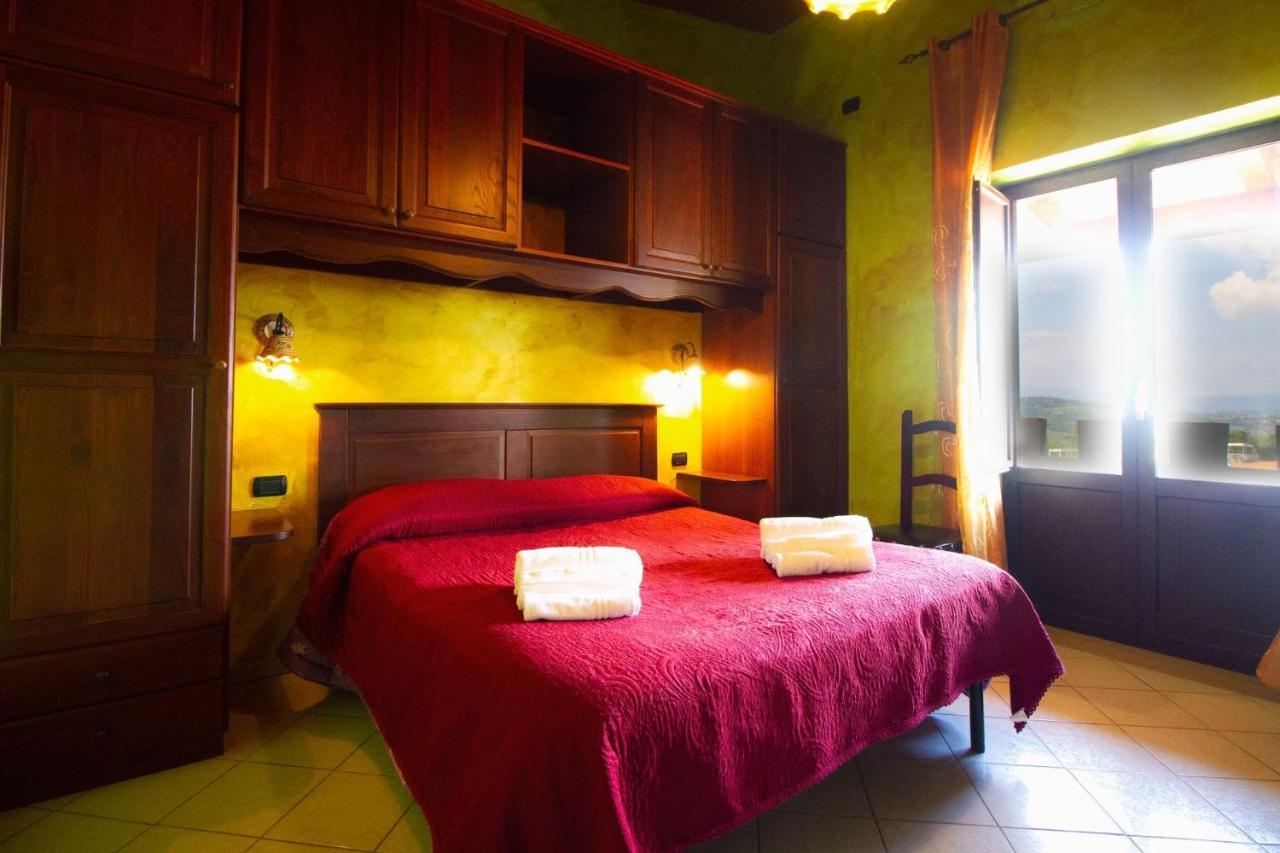 Bed and Breakfast Relais Il Feudo Beltiglio Exterior foto